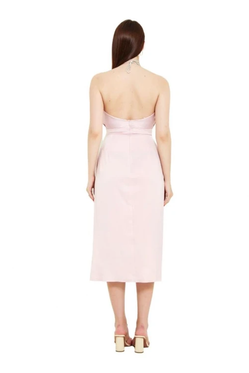 Modatalika Boyundan Zincir Bağlamalı Yırtmaçlı Midi Boy Elbise