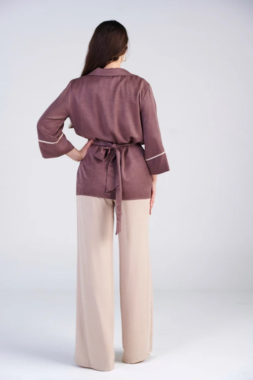 Trend Kadın Modern Tasarımı Ve Rahatlığıyla Tarzınıza Sofistike Bir Dokunuş Katıyor.