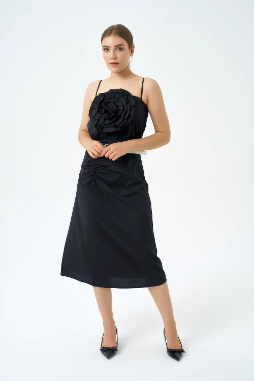 Trend Kadınl Yeni Sezon Pamuk Kumaş Midi Boy Gül Ve Kemer Detaylı Askılı Elbise