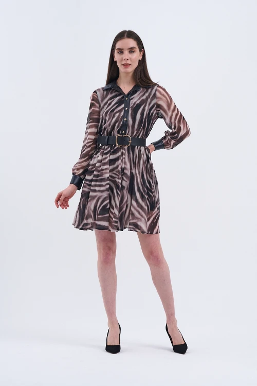 Trend Kadın Desenli Şifon Deri Kombinli Elbise ile Şıklığın ve Rahatlığın Tadını Çıkarın