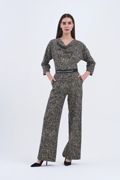 Trend Kadın Leopar Deseniyle İkili Takımda Cesurca Şıklık, Her Adımda Fark Yarat