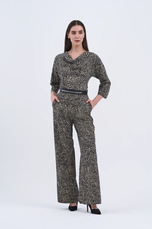 Trend Kadın Leopar Deseniyle İkili Takımda Cesurca Şıklık, Her Adımda Fark Yarat