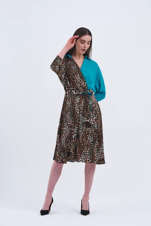 Trend Kadın Leopar desenli ve turkuaz detaylı şık elbisemiz!